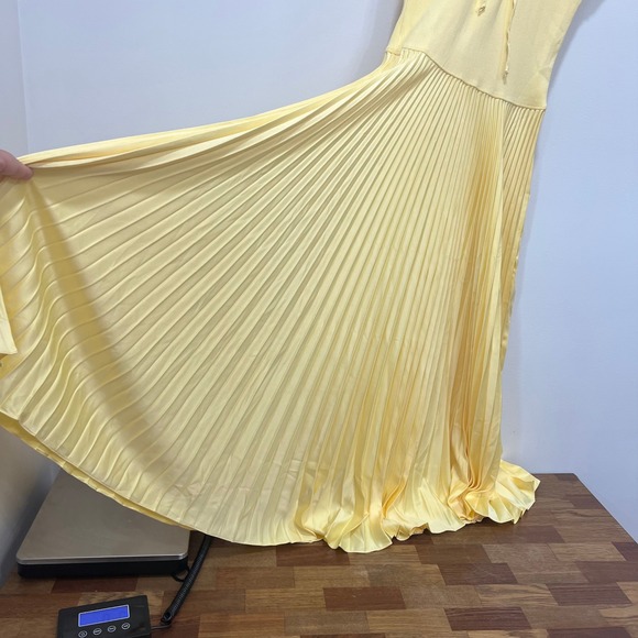 Polo Ralph Lauren Womens Dress 4 Pleat Fit Flare Short Sleeve Midi Butter Yellow - Picture 4 of 10